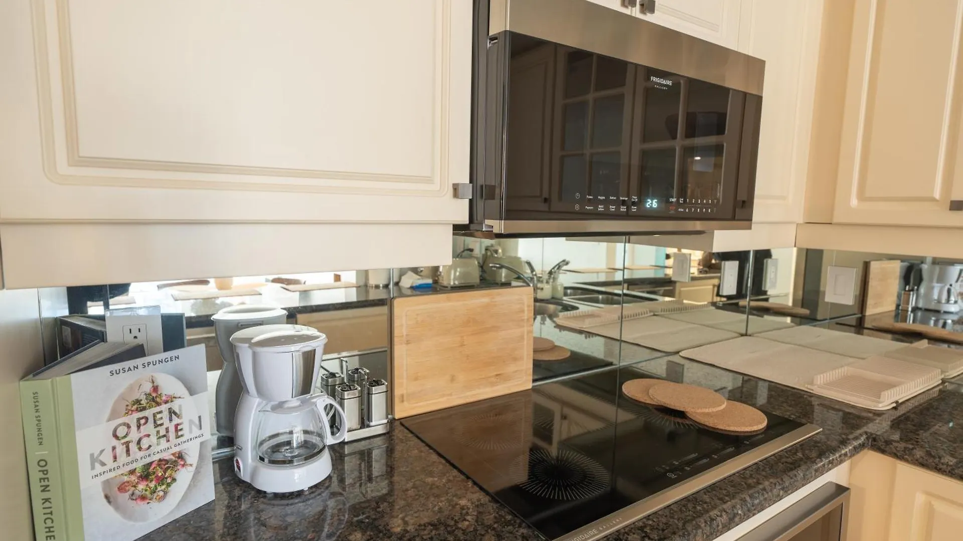 公寓 Boutique Suite Of Downtown 多伦多